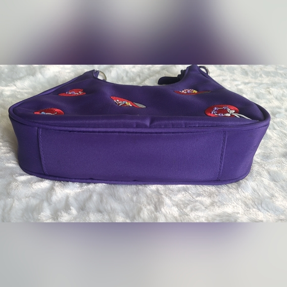 Carlo D'Santi - Red Hat Society Purse - Picture 8 of 9
